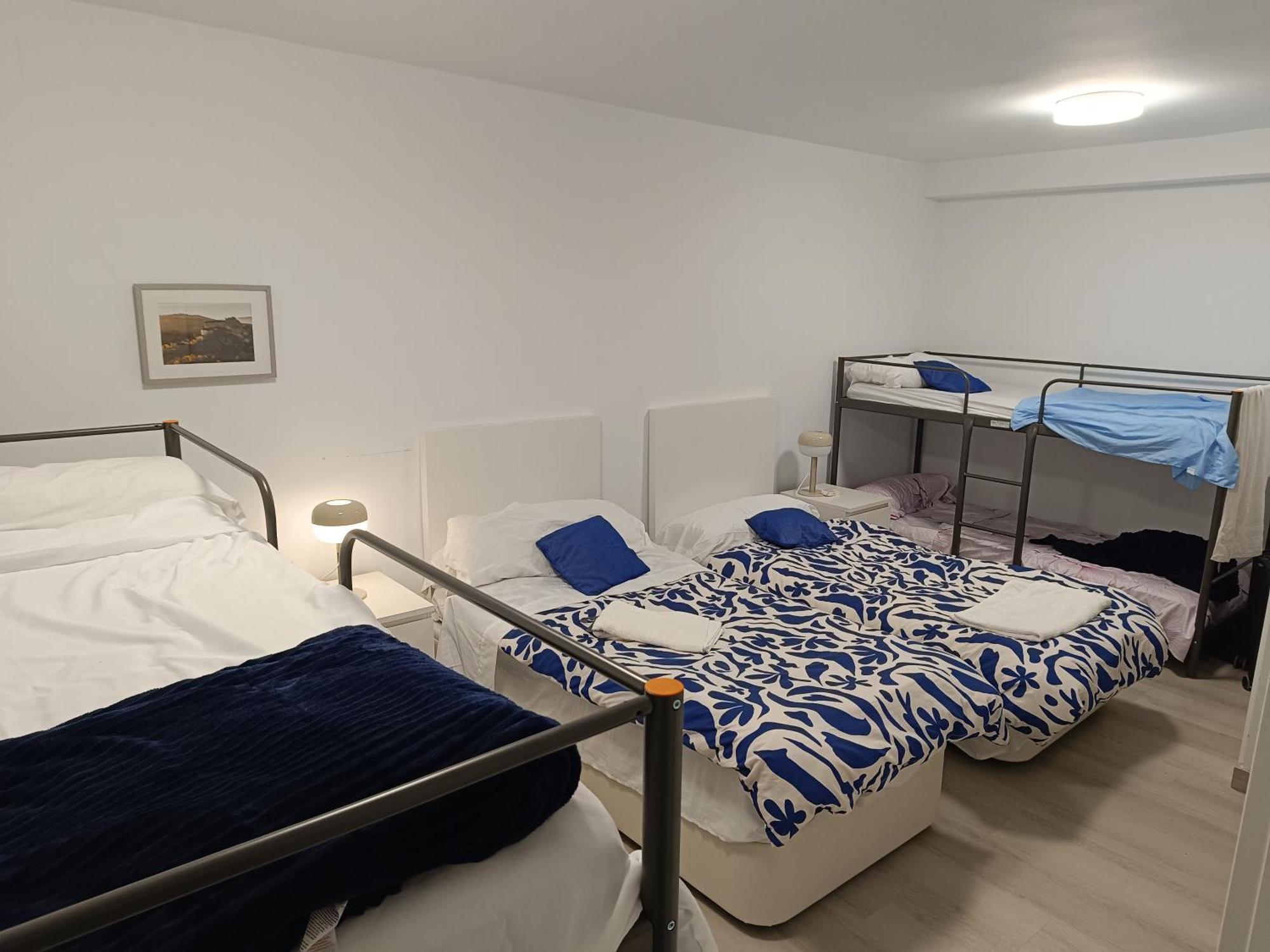 2-Centro Hab Compartida Masculina 8X Bed & Breakfast Мадрид Екстериор снимка